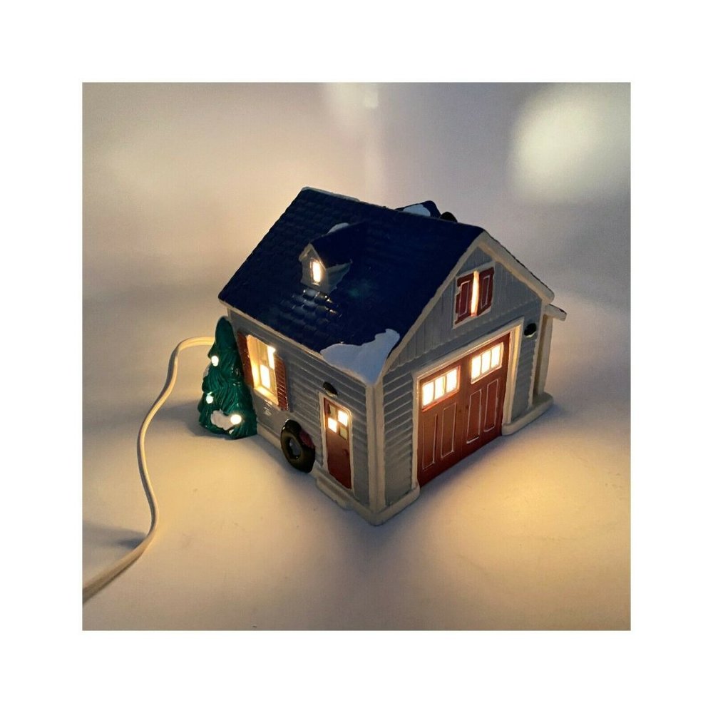 Dept 56 Snow Village Single Car Garage 5125-0